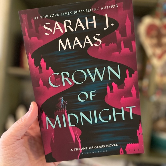 Other - Crown of Midnight book by Sarah J Maas (Throne Of Glass Series)